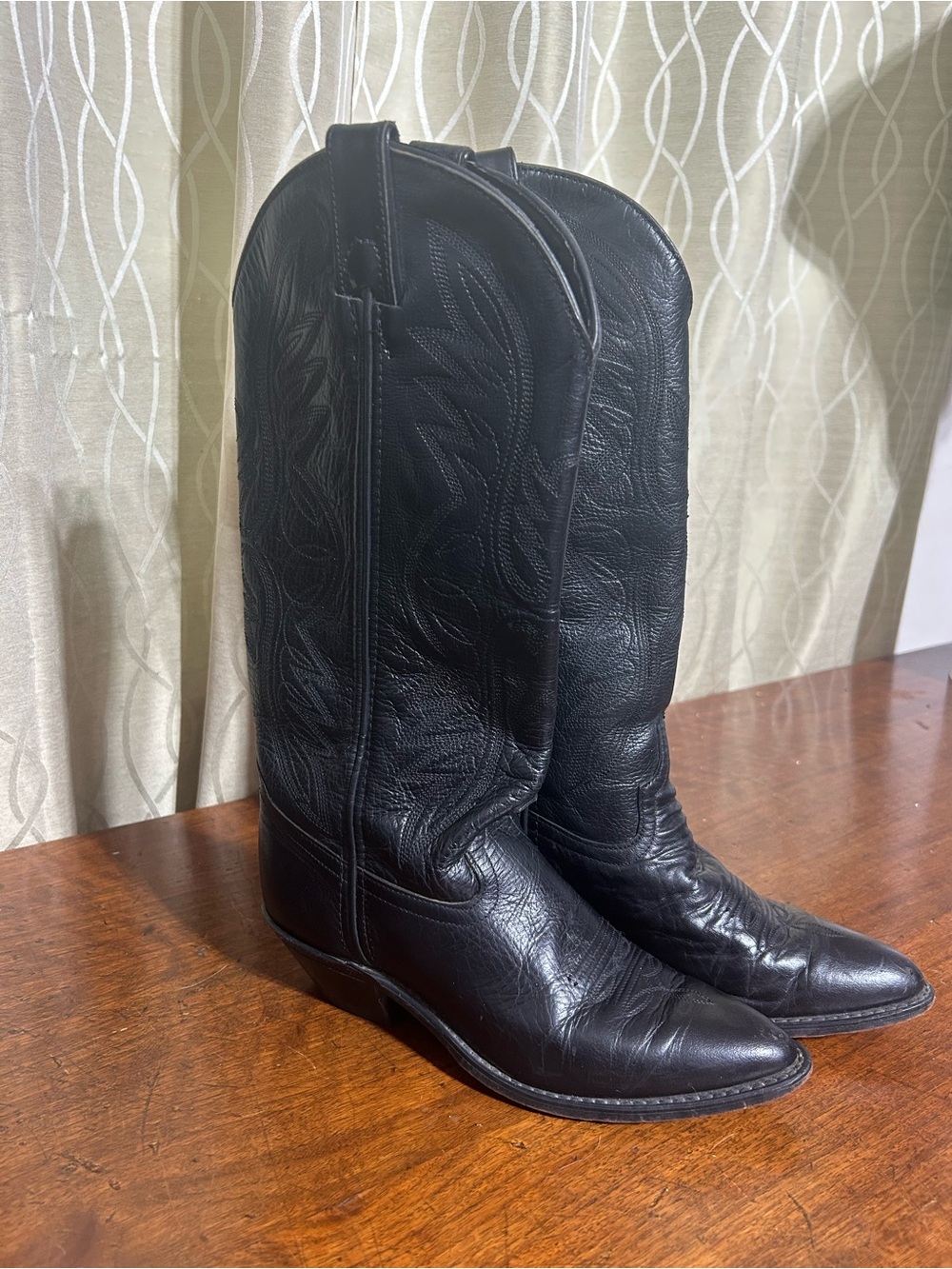 Laredo Women’s Black Leather Western Heeled Boots